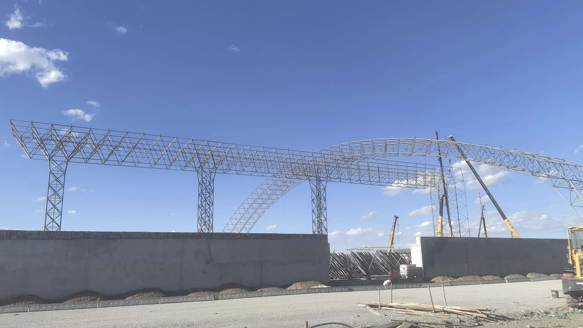 Sub-Zero Mega Span: Four 151m Bolted Space Frame Coal Sheds Conquering Russian Far East Conditions
